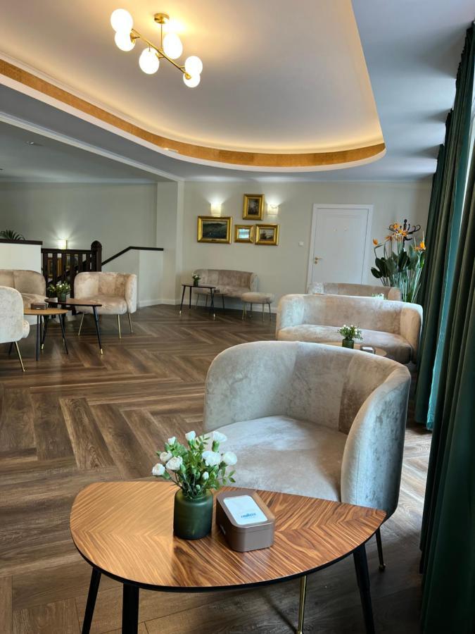 Mleczarnia Hotel Restauracja Хлудово Экстерьер фото