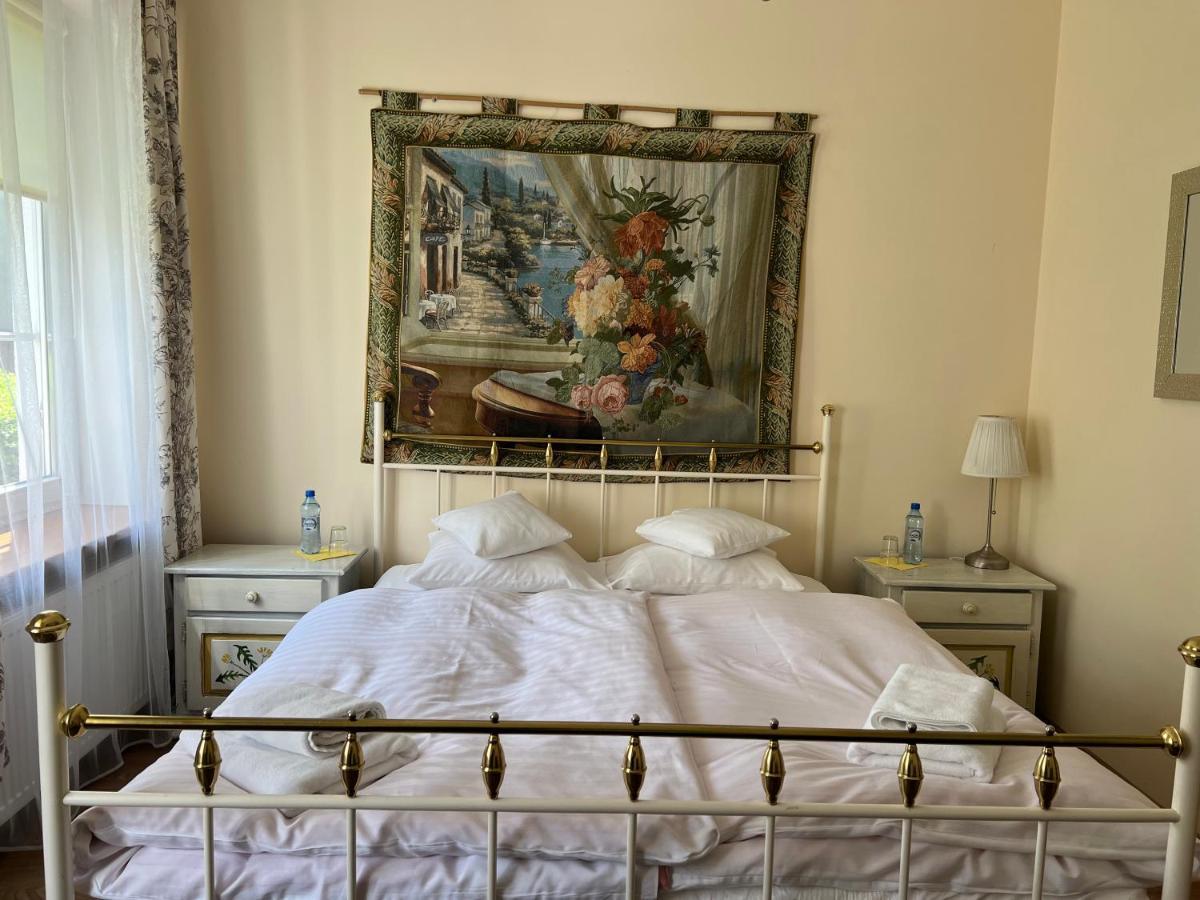 Mleczarnia Hotel Restauracja Хлудово Экстерьер фото